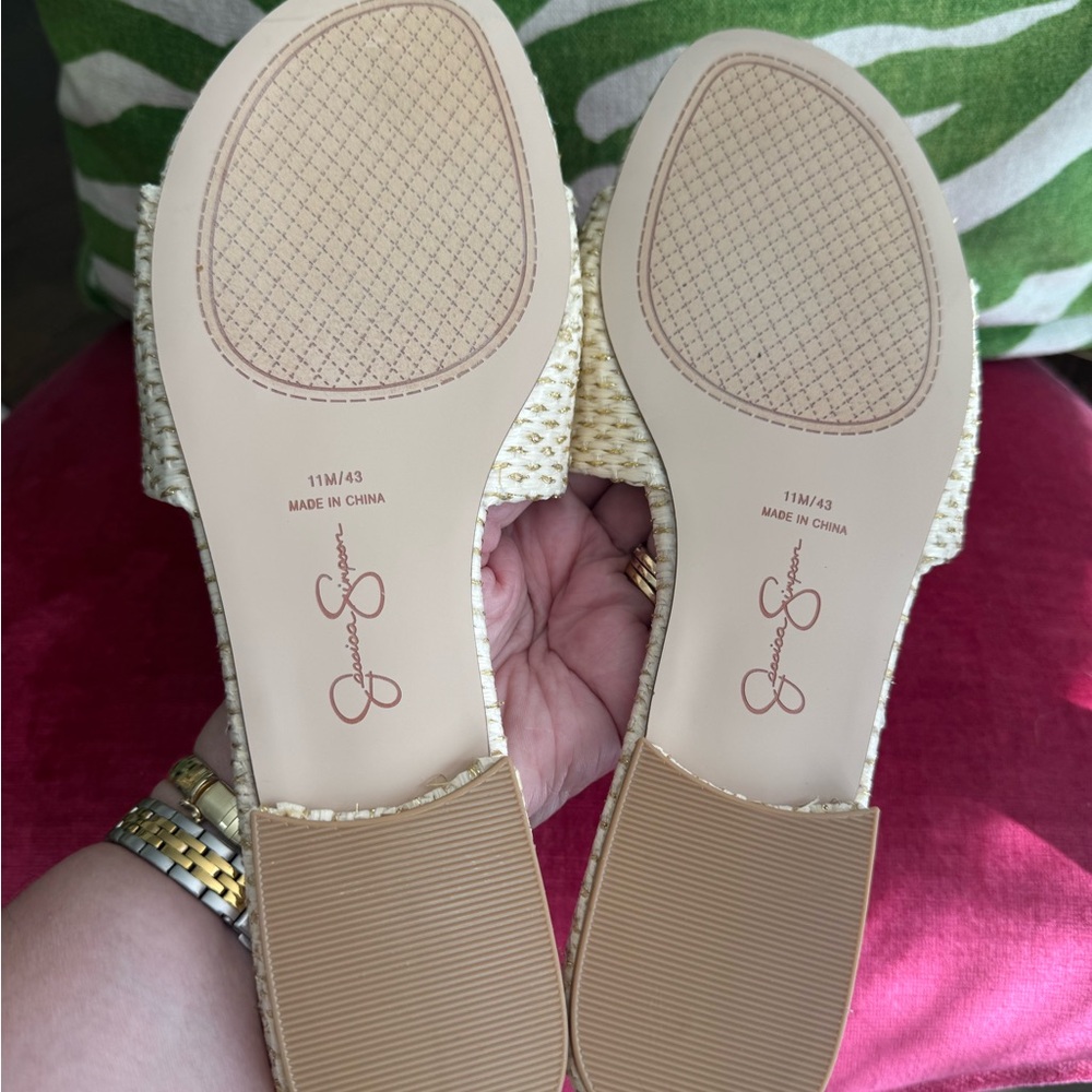 Jessica Simpson Elegant Cream and gold bow Woven Sandals - Picture 3 of 4